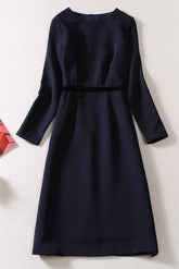 Von Kate Middleton inspiriertes, dunkelblaues, langärmliges, knielanges Kleid